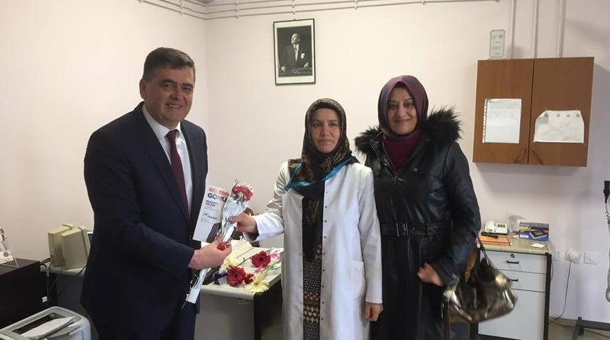 Başkan Yal&ccedil;ın, sağlık &ccedil;alışanlarının g&uuml;n&uuml;n&uuml; kutladı