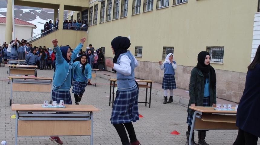 14 Mart D&uuml;nya Pi G&uuml;n&uuml;