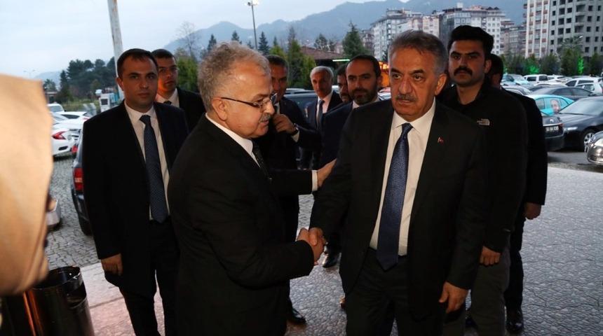 Başkan Kasap onuruna veda yemeği