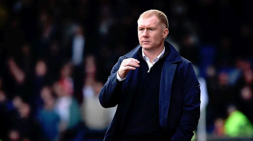 Paul Scholes, Oldham Athletic'ten istifa etti