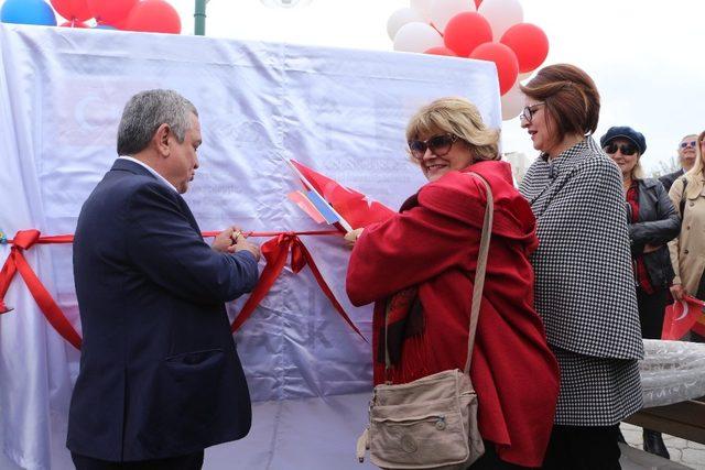 Kuşadası’nda kardeş kent Sinaia Parkı açıldı