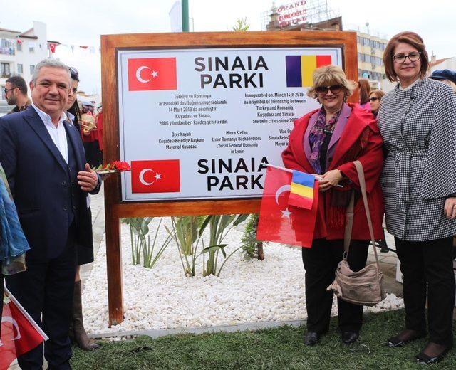 Kuşadası’nda kardeş kent Sinaia Parkı açıldı