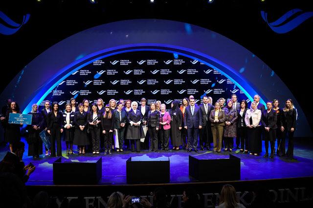 Türkiye'ye Enerji Veren Kadınlar Ödülleri sahiplerini buldu