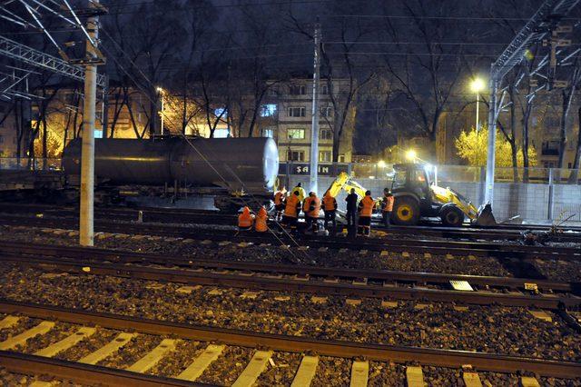 Ankara'da yakıt yüklü tren raydan çıktı (4)