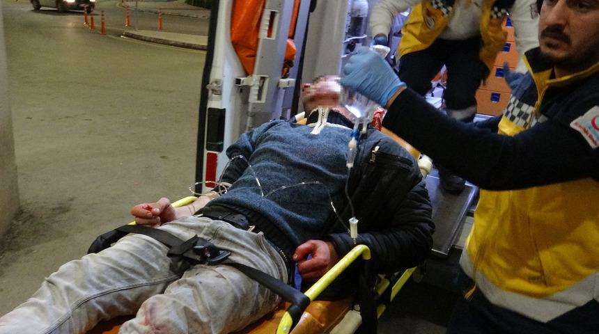 Adana'da bıçaklı kavga: 1 yaralı  