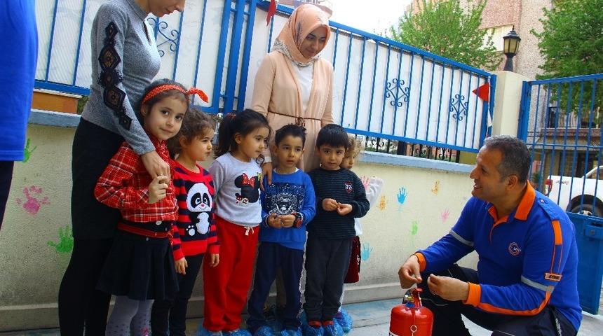 Aydın&rsquo;da miniklere, deprem ve yangın eğitimi