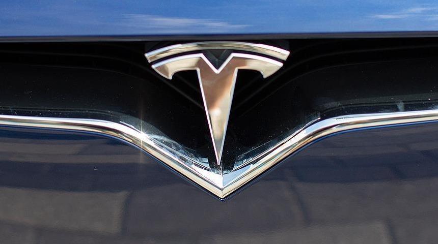 Tesla fiyatlarını arttırmaya karar verdi