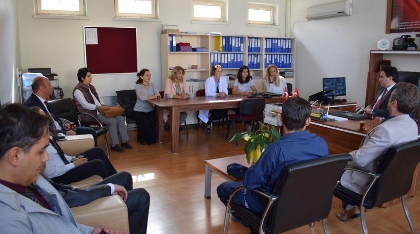 Ayvalık’ta öğrenciler Kitaptan Kanatlar Projesi ile okuma alışkanlığı kazanıyor