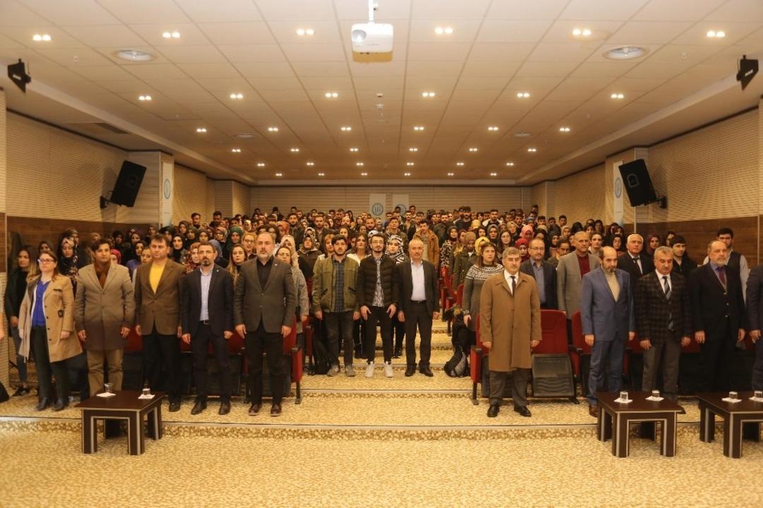 BE&Uuml;&rsquo;de &lsquo;Mehmet Akif ve İstiklal Marşı&rsquo; konulu konferansı