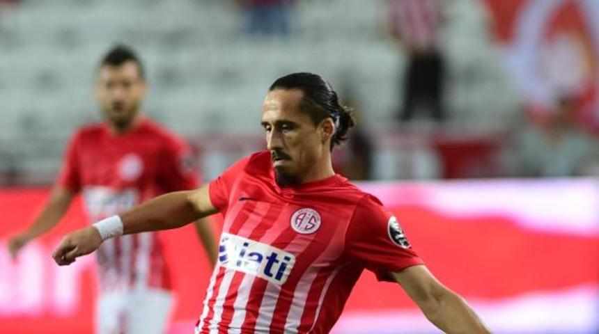 Antalyasporlu Serdar &Ouml;zkan'ın acı g&uuml;n&uuml;