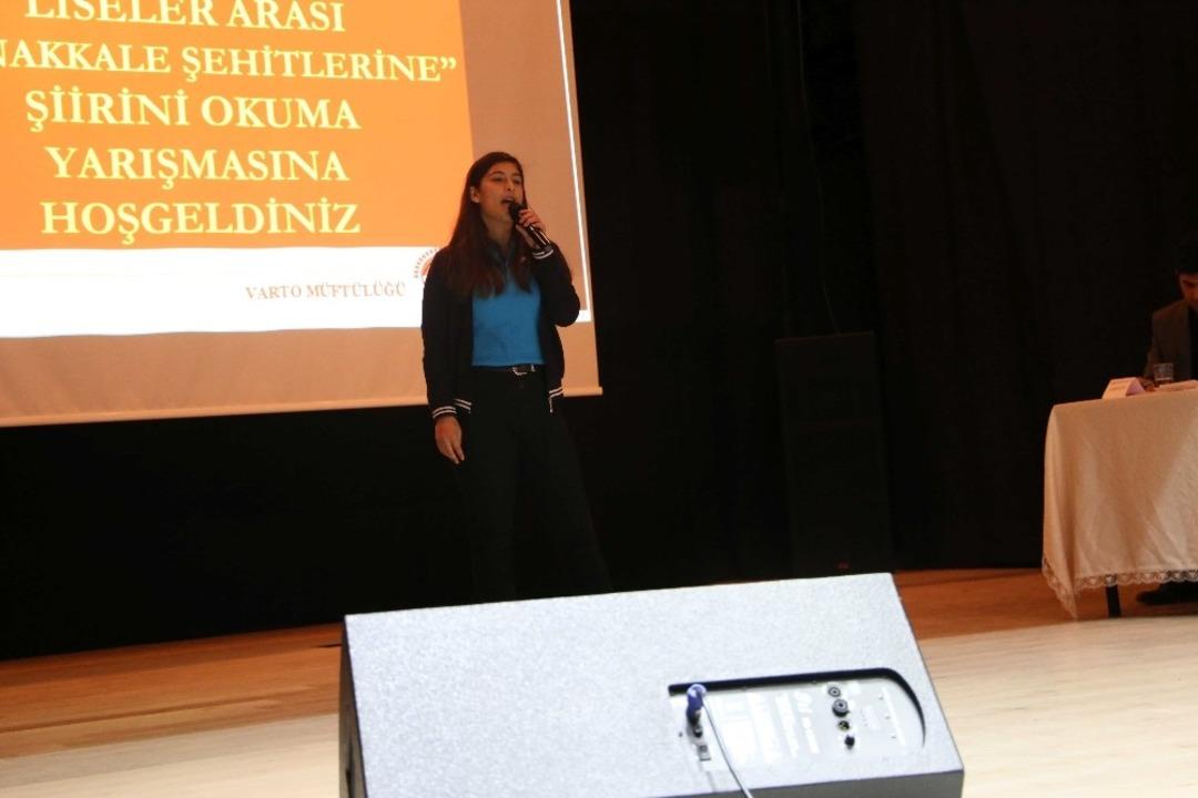 Varto&rsquo;da şiir yarışması