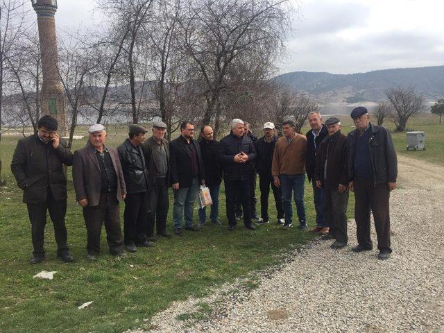 Kütahya İl Genel Meclisi adayları köy ziyaretlerini sürdürüyor