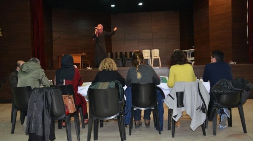 Gediz&rsquo;de &rsquo;Safahat Okuma Yarışması&rsquo;nın &ouml;n elemesi yapıldı