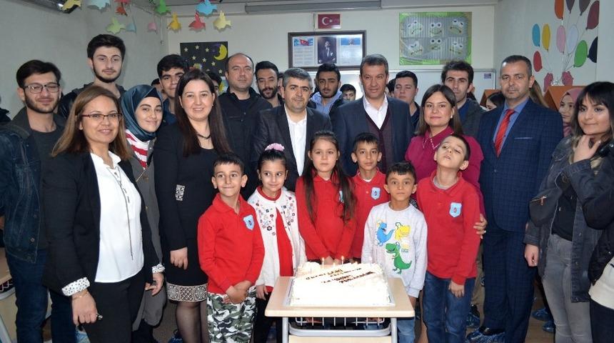 (&Ouml;zel) Engelleri kaldırdılar, hayatı paylaştılar