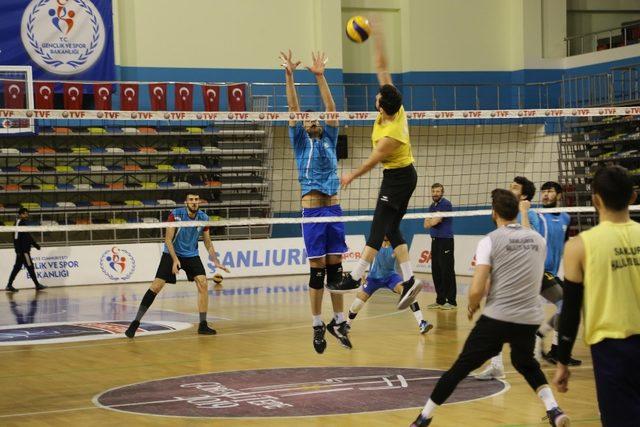 Haliliye Voleybol Takımı hazırlıklarını tamamladı 1