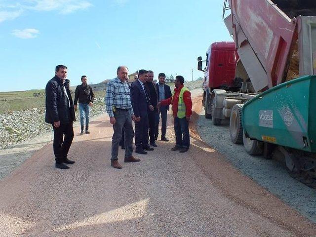 Başkan Yalçın, Sorgun mevkindeki yol çalışmaları yerinde inceledi