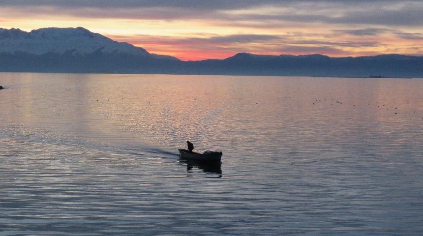 Beyşehir G&ouml;l&uuml;&rsquo;nde su &uuml;r&uuml;nleri av yasağı başladı