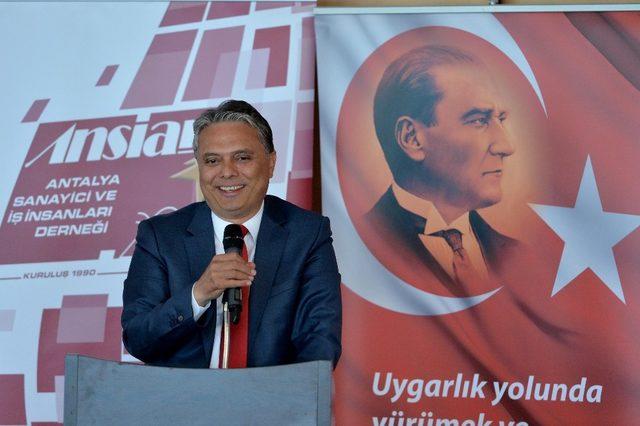 Uysal: “İlköğretim çağındaki çocuklarımız kodlama eğitimi alacak”