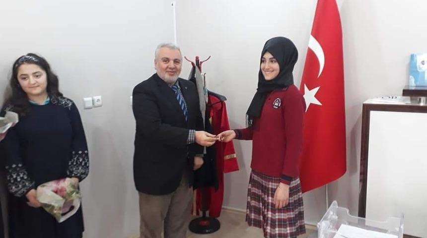 Tutak&rsquo;ta Liseler arası &Ccedil;anakkale Şehitlerine konulu şiir okuma yarışması d&uuml;zenlendi