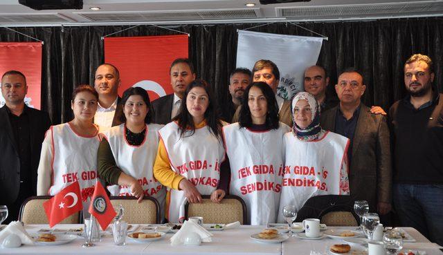 Gıda işçileri çadır eylemine devam kararı aldı