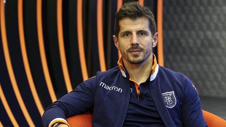 Emre Belözoğlu'ndan itiraflar: Aziz Yıldırım beni odasından kovdu!  G2