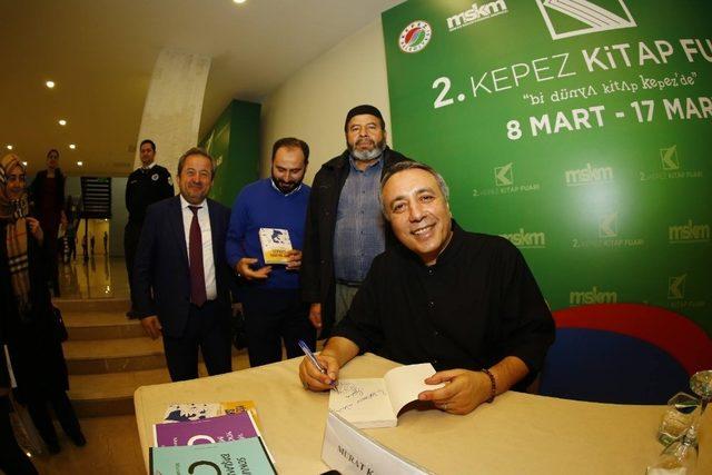 Kepez Kitap Fuarı’nda yazarlar geçidi