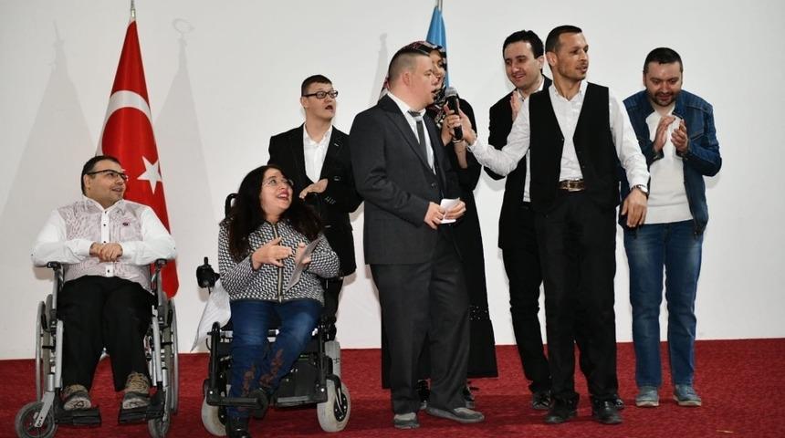 Engelsiz At&ouml;lye &ouml;ğrencilerinden &ldquo;Hoşgeldin Bahar" sergisi