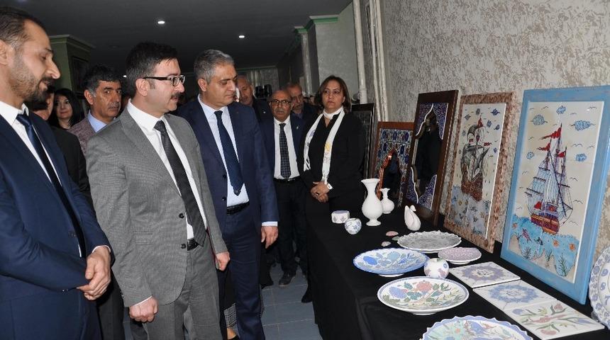 &Ccedil;ininin sultanları &uuml;r&uuml;nlerini sergiledi