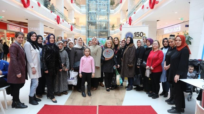 Camili Bilgievi&rsquo;nden Etaminden elek yapma etkinliği