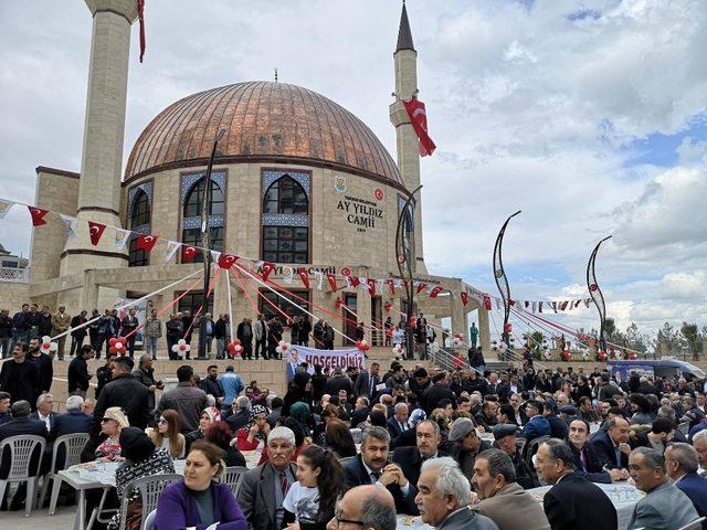 Ayyıldız Camii ibadete açıldı