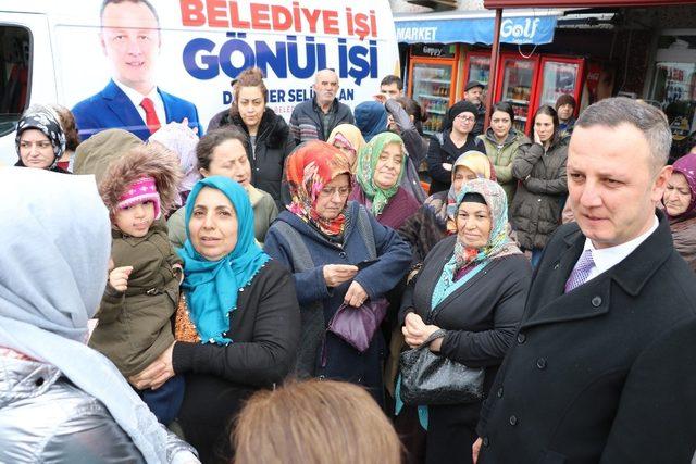 Alan’dan miting gibi mahalle toplantısı