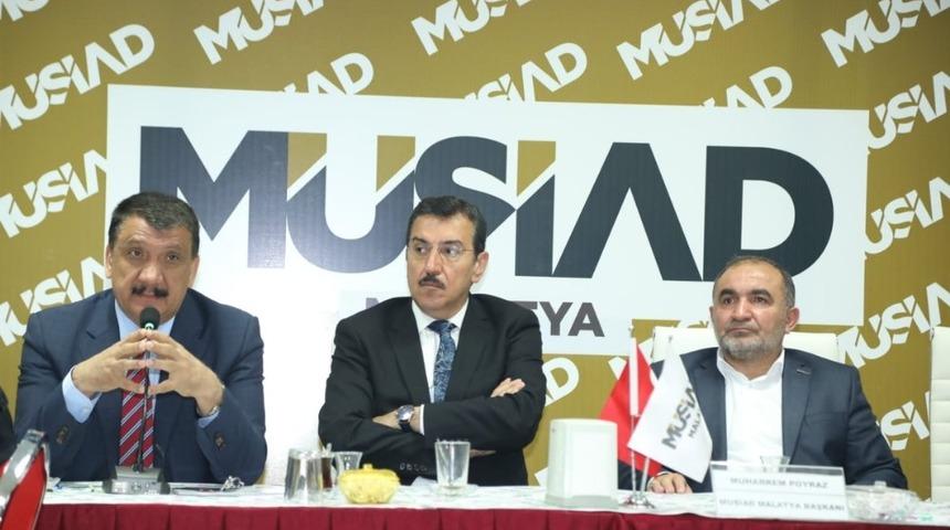 AK Parti Büyükşehir Adayı Gürkan, gezilerini sürdürüyor