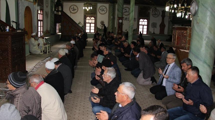 Şehitler i&ccedil;in mevlit okutuldu