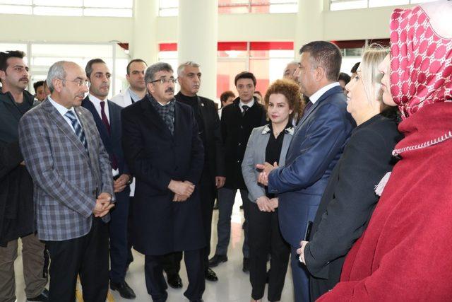 Van’da yeni sağlık tesisleri hizmete açıldı