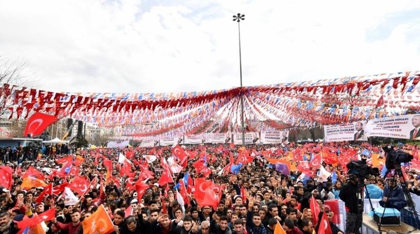Cumhurbaşkanı, büyükşehir projelerinden övgüyle bahsetti