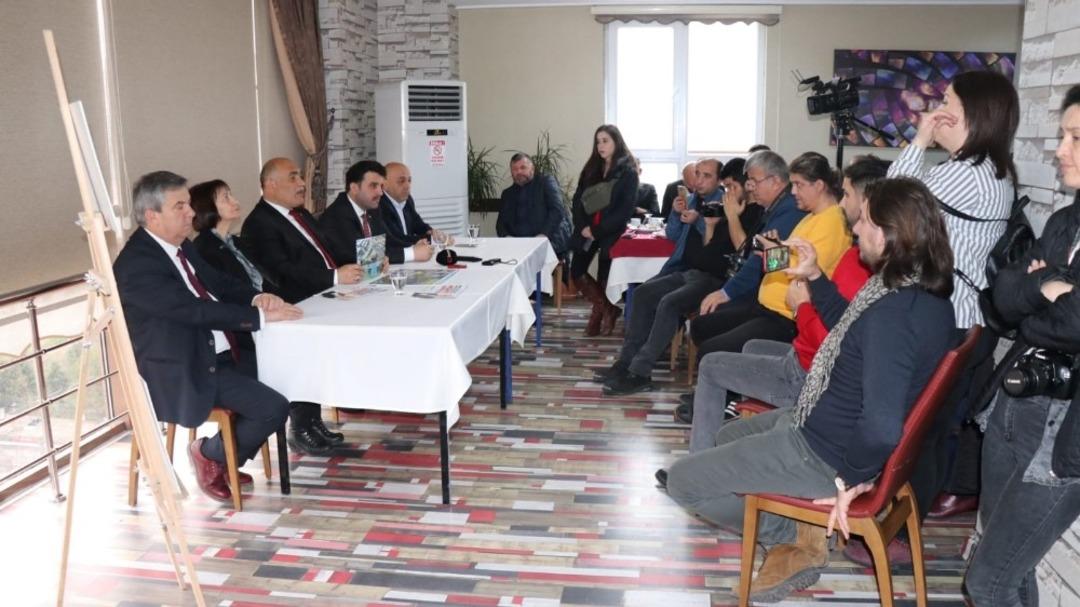 Şahin, &ldquo;Projelerimiz ger&ccedil;ek&ccedil;i ve yapılabilir&rdquo;