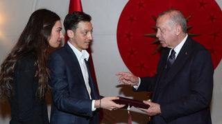 Mesut Özil, Cumhurbaşkanı Erdoğan'ı nikahına davet etti