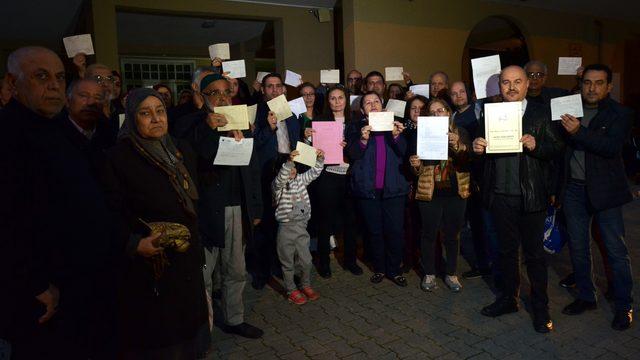 Münevver Karabulut cinayetinin kan parası, aileleri evinden etti