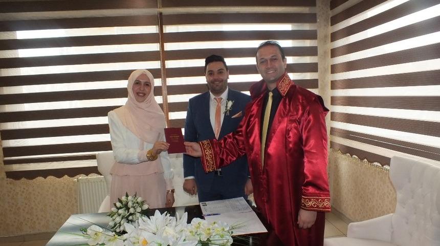 Kayyum Yal&ccedil;ın, şehidin kardeşinin nik&acirc;hını kıydı