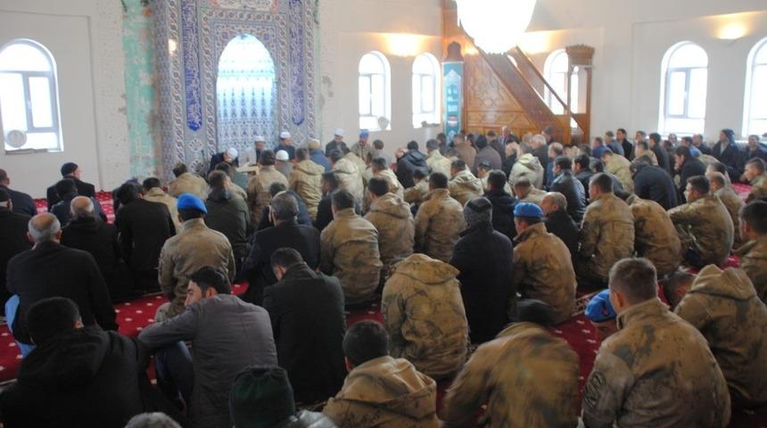 Şehit g&uuml;venlik korucu Ertaş i&ccedil;in mevlit okutuldu