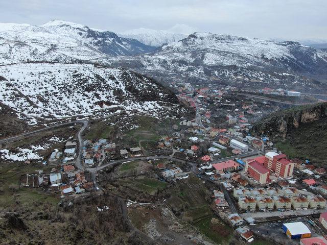 Çukurca'da polis ve asker birlikte nöbette