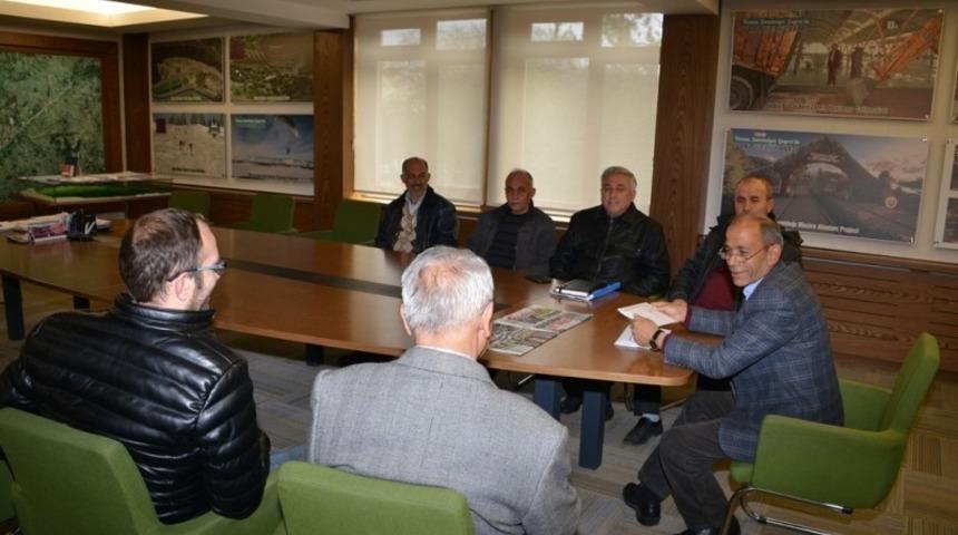 Başkan Ak&ccedil;adurak&rsquo;tan amat&ouml;r spor kul&uuml;plerine maddi destek