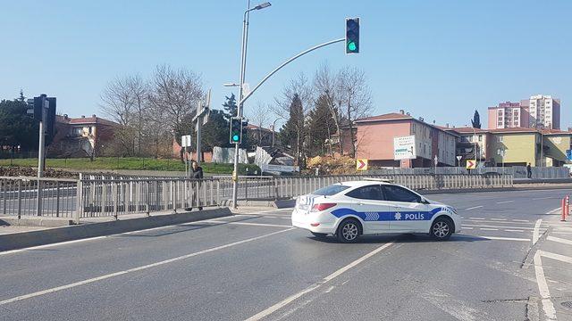 Küçükçekmece'de iş makinesi doğalgaz borusunu patlattı (1)