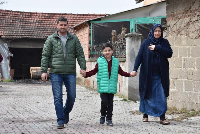 8 yaşındaki Görkem hayatı boyunca diyet yapmak zorunda