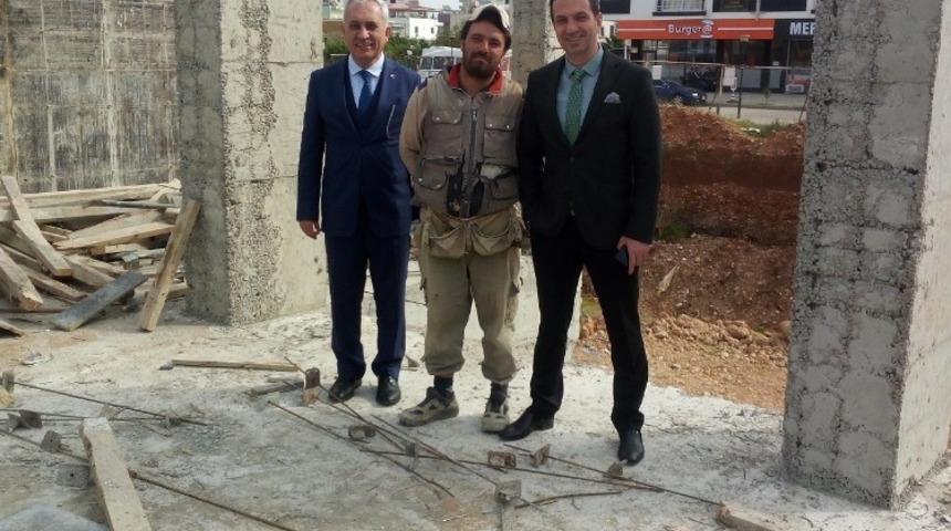 Kaymakam G&uuml;r&ccedil;am, inşaatı devam eden okulları inceledi