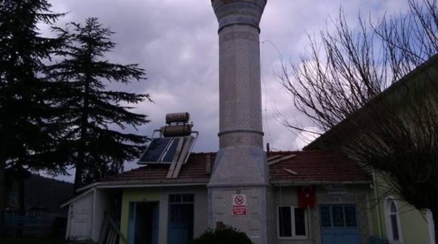 Minare ustasının hassasiyeti saniye saniye g&ouml;r&uuml;nt&uuml;lendi