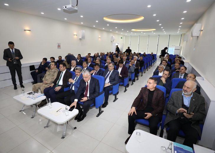 Vali Bilmez, İpekyolu ilçesindeki muhtarlarla bir araya geldi G3