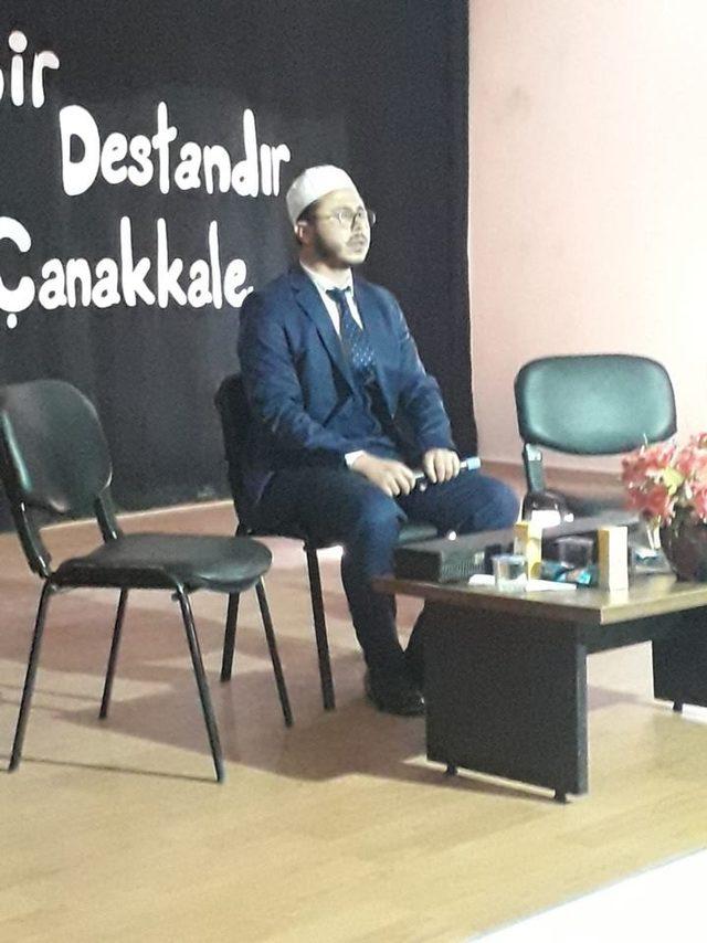 Dumlupınar’da ’’İslam ve gençlik’’ konulu konferansı