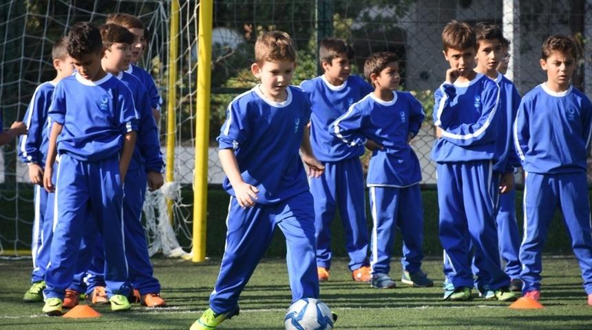 Aliağa’da 10 bin çocuğa spor eğitimi