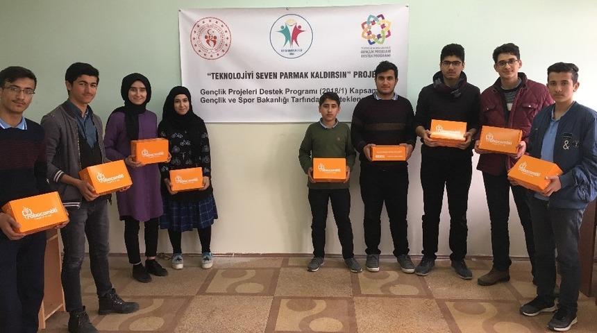 Teknolojiyi seven parmak kaldırsın